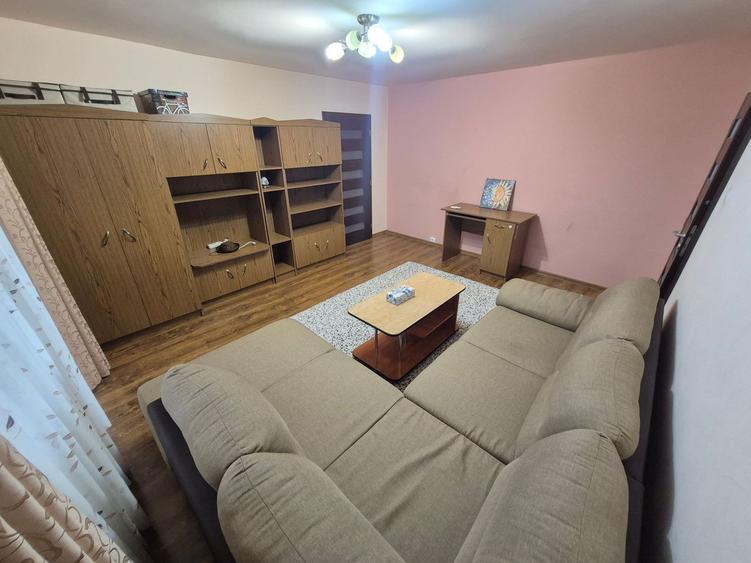 2 Cam--5 Min Iulius Town-Mobilat-Utilat-Centrala-54MP-97.500 Euro!