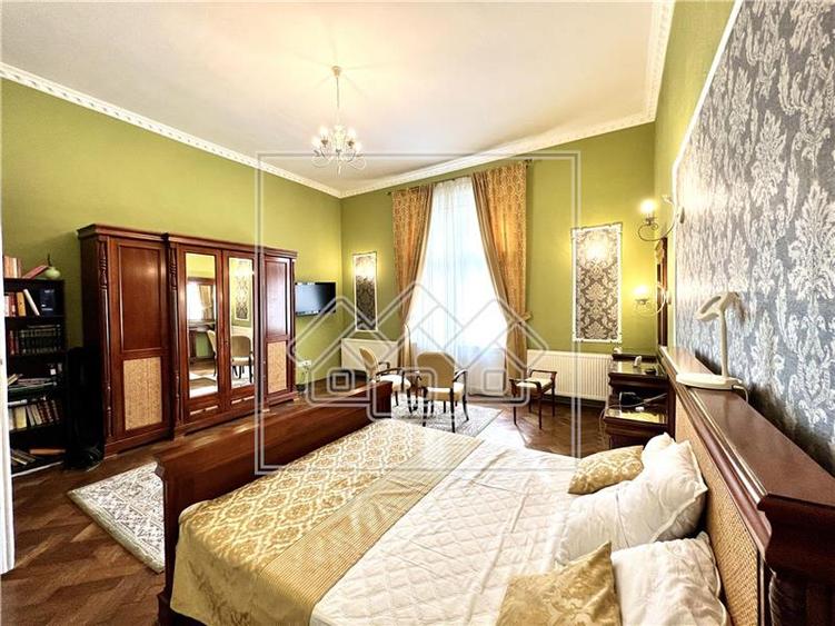 Apartament cu 2 camere, dotari de LUX, Ultracentral, etaj 1