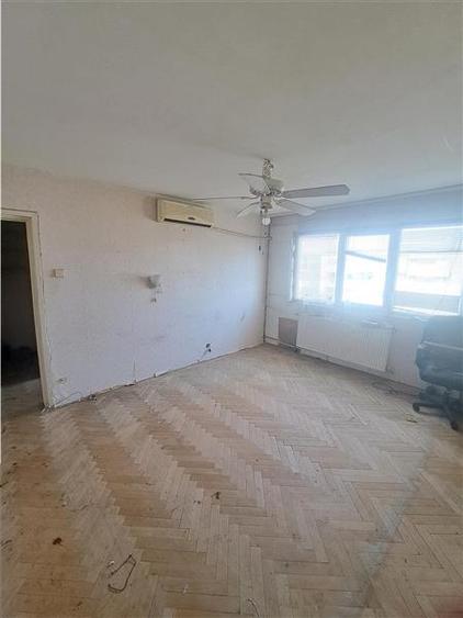 3 CAMERE, 2 BALCOANE, LIVIU REBREANU!
