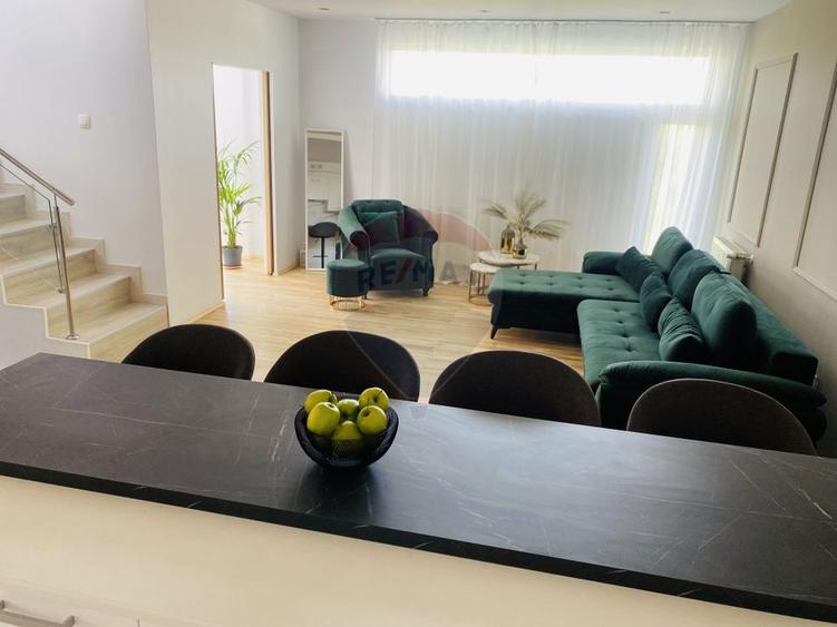 Vila Tunari 5 camere cu Garaj subteran