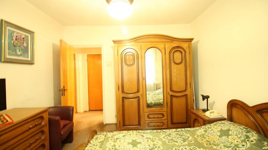 Apartament 2 camere, mobilat, etaj 1/4, Aleea Compozitorilor, aproape de metrou