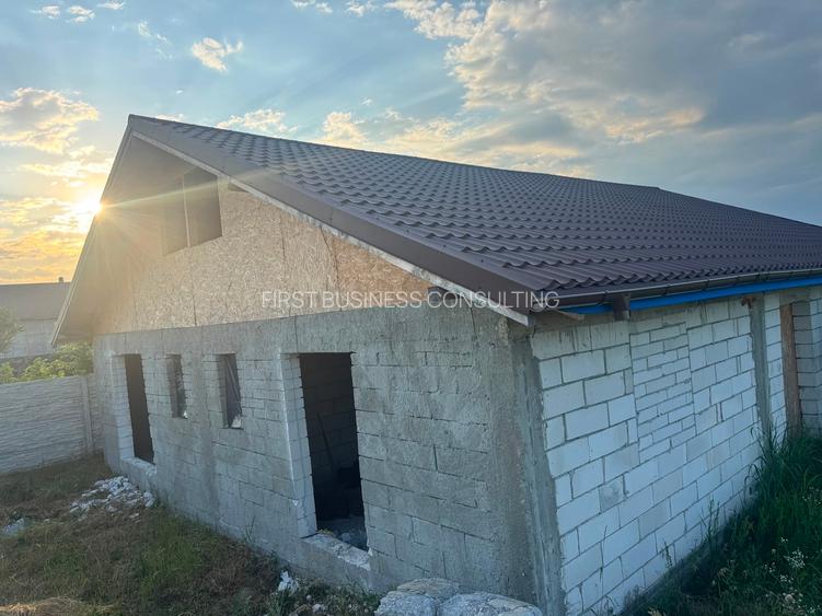 Casa Peris  zona Cocioc  (Nefinalizata) , langa terenul de Golf Bucharest - 5