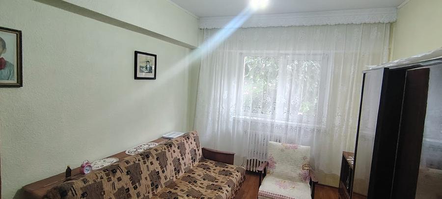 Apartament 2 camere etaj 1 la strada Primaverii