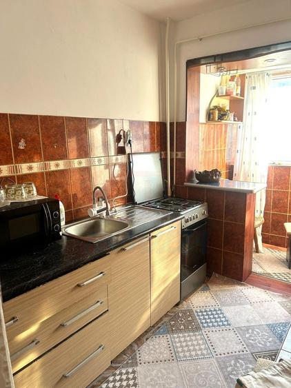 Apartament cu 1 cameră decomandat, etaj 8/11, Micro 20 – de închiriat