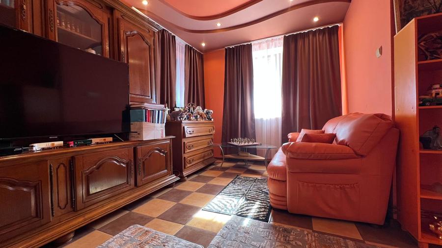 🏡 Acasă în Zăvoi – spațiu, liniște și confort, aproape de tot ce contează