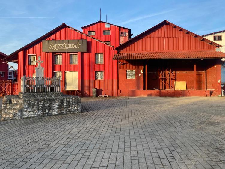 De inchiriat hale si spatii depozitare, productie si platforma betonata