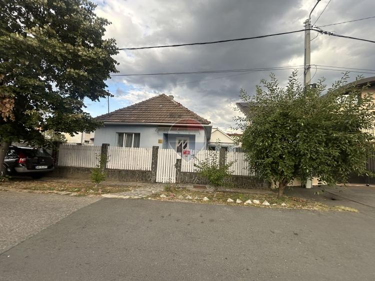 Casă modernă de închiriat | Orasul Vechi Baia Mare | 3 camere