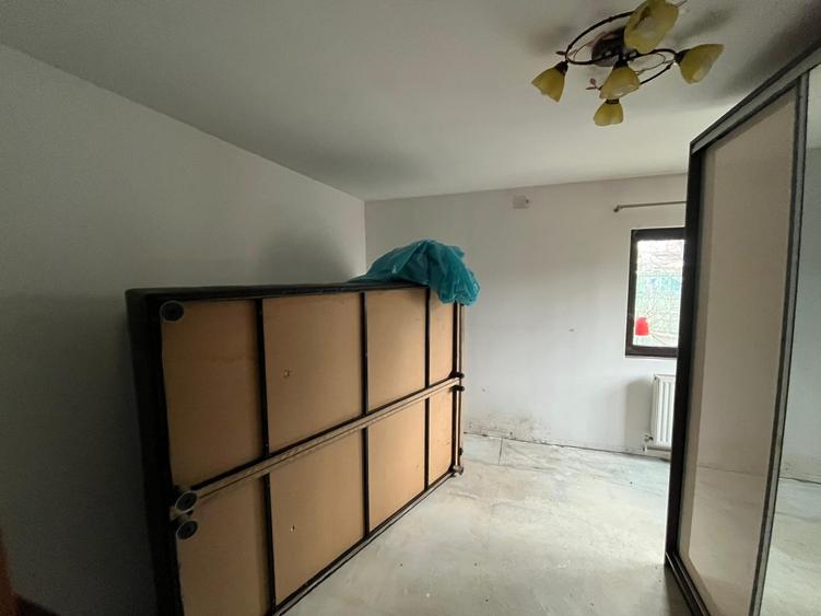 Casa 4 camere – Chitila, aproape de Colosseum Mall