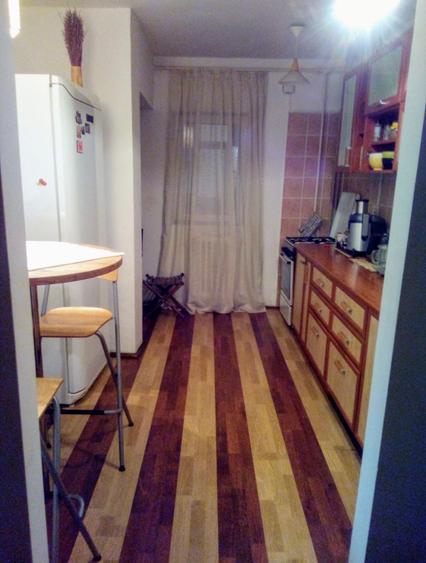 Apartament 4 camere decomandat - Faleza Nord - 165.000 euro (Cod E11+E12)