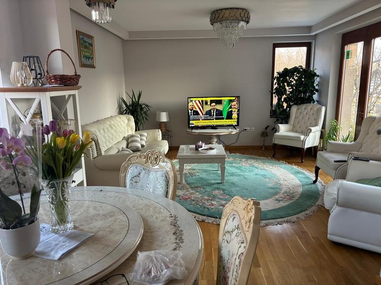 Casa cu 4 camere in zona Pacurari - Intrare Gradina Botanica
