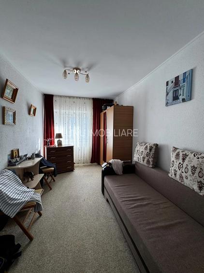 Esplanada Oancea-3 Camere Decomandat 82mp-doua bai-doua balcoane-bloc 90' - 10