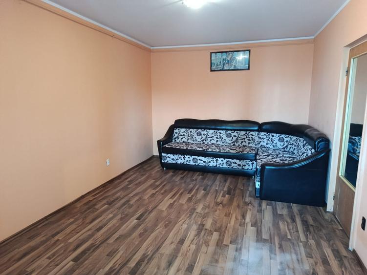 Apartament 2 camere decomandat metrou Titan / Parc IOR