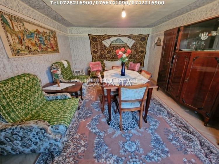 Casa situata in orasul Targu-Carbunesti , Sat Ștefanesti - 2