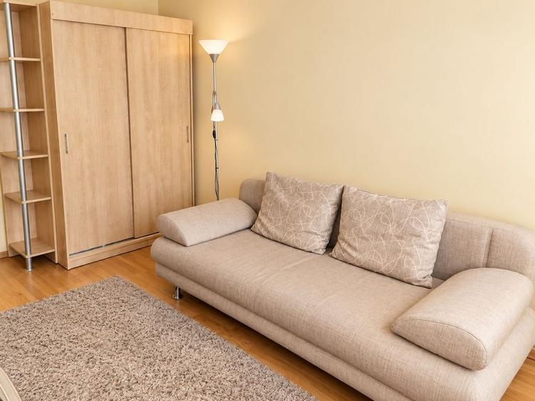Olimpia-Centrul de Afaceri | 3 Camere | Decomandat | 2 Băi | Centrală Proprie