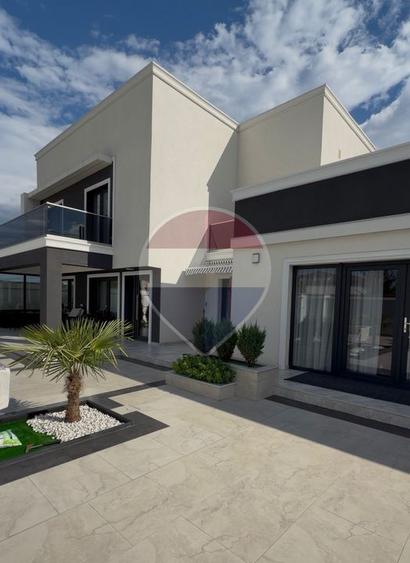 PRET NEGOCIABIL,vila moderna cu piscina,gata de mutare,comision 0%