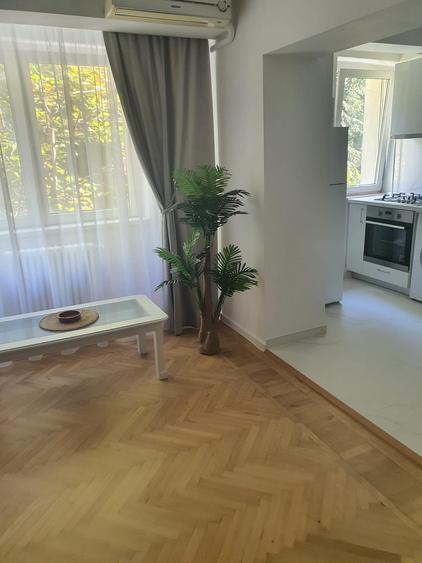 Calea Victoriei | 3 camere| Boiler| Metrou | Openspace | Ac |