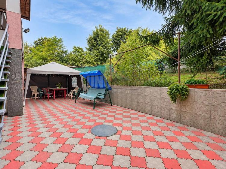 Vilă D+P+M de vânzare Bucium Iași – 186 mp utili, garaj, 2 bucătării, teren 300 mp – 176.000 €