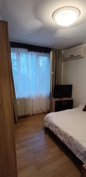 Berceni,Giurgiului,bl.reabilitat,parter,DECOMANDAT,AC,mobilat,utilat,spatios.