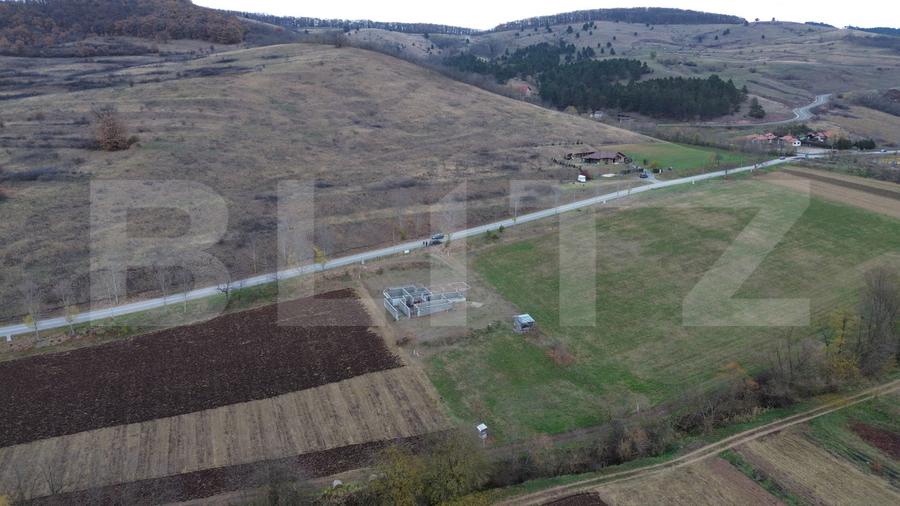 Teren intravilan cu proiect de casa 2600, zona Hapria