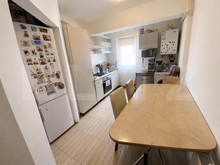 Apartament 2 camere, decomandat, 54 mp, 2 balcoane, Baciu, zona Regal