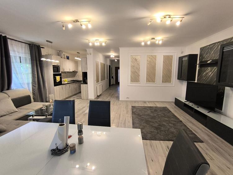 Duplex patru camere Dumbrăvița