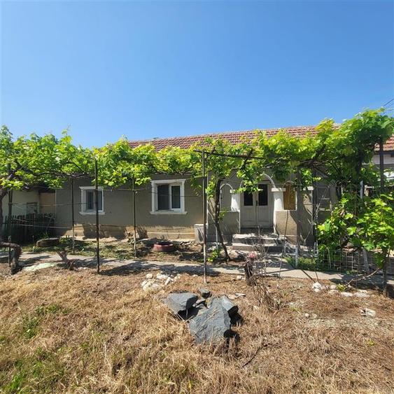 Casa si teren de vanzare in Cumpana