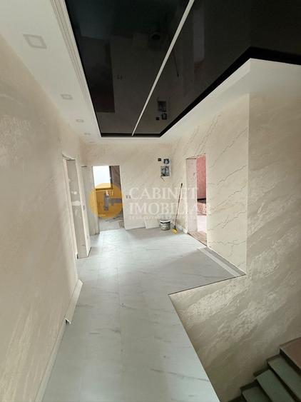 Vila PREMIUM - 6 camere - 3 bai - 750mp teren - La asfalt