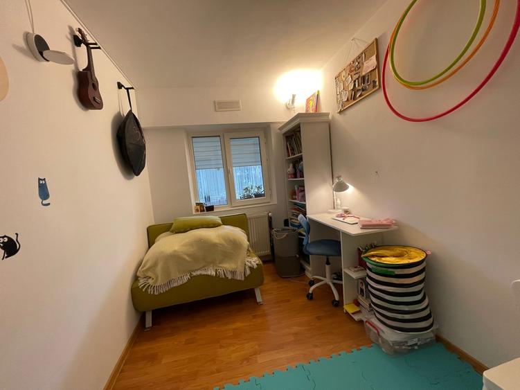 3 camere de vanzare, 71 mp, zona Pacurari- Petru Poni, Iasi