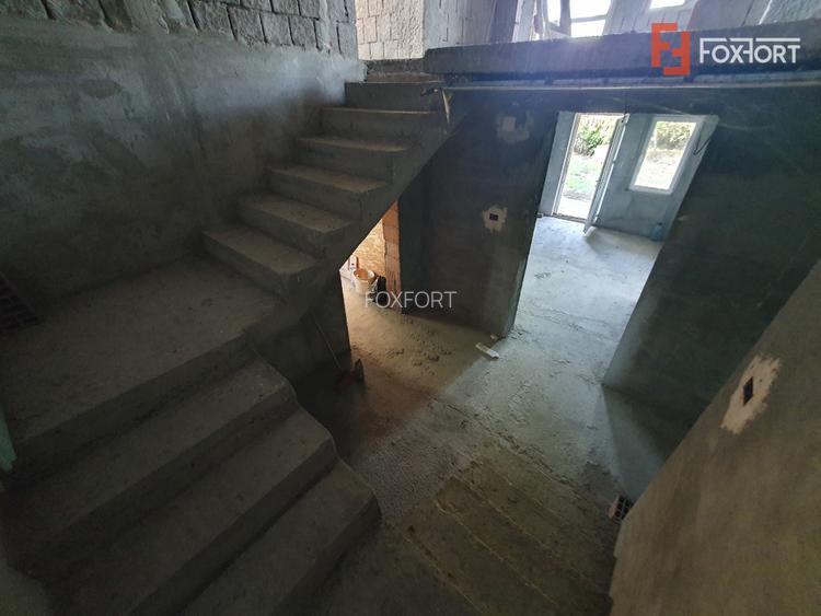 Casa individuala cu 5 camere si 2 bai, Central - Jebel - 16