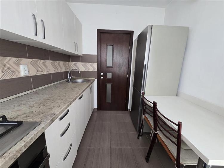 Garsoniera | zona Coresi | AC