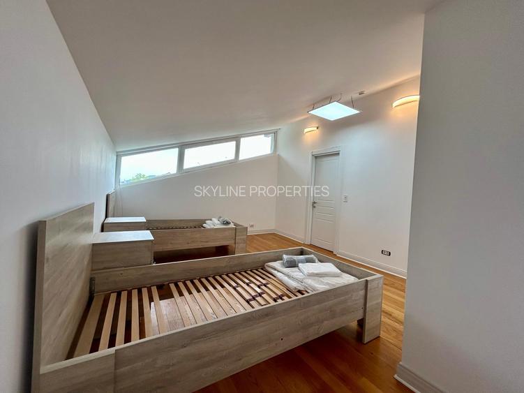 Duplex voluminos, perfect pentru un bussines sau o familie numeroasa