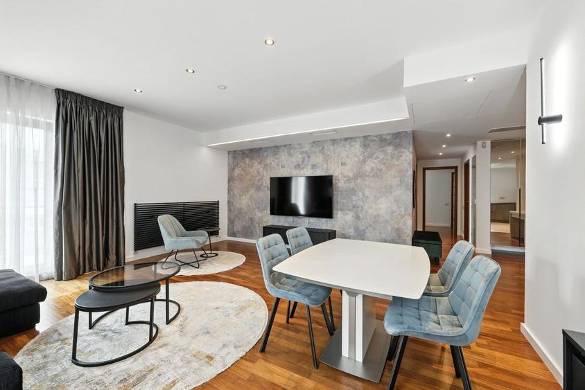 Inchiriere Apartament 3 Camere / 2 Locuri de Parcare/ Boxa