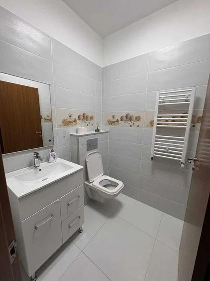 Apartament de 3 camere, 93 mp, parcare, centrala, zona Pipera