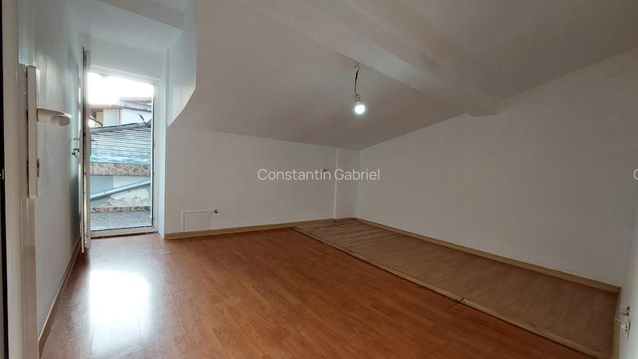 Piata Unirii - Hala Traian, PROPRIETAR, vand casa P+M, 4 cam, S 117 mp - 12