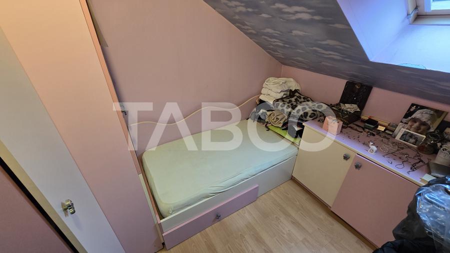 Apartament de vanzare 82mp 4 camere 2 bai balcon zona Rahovei