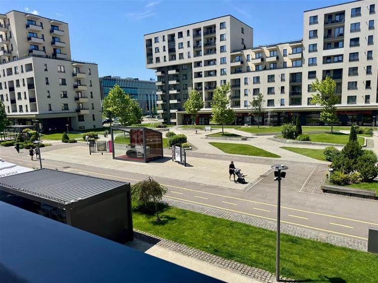 Apartament doua camere Pietonal Coresi Avantgarden ( Kasper )