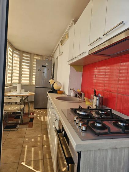 Apartament 2 camere DECOMANDAT | Balcon 18 MP | Renovat 2024 | Lift |