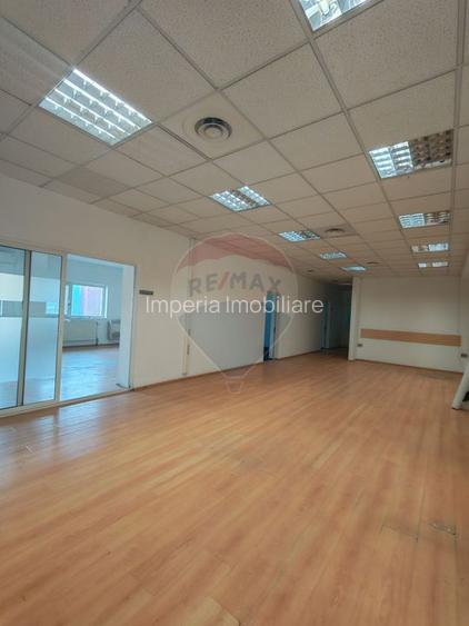 Spațiu de birouri de 2,100mp de închiriat - 5
