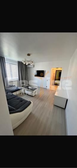 Apartament de inchiriat 3 camere /Unirii