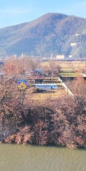 Casă PÂNGĂRAȚI la DN 15 cu vedere spre râul BISTRIȚA - 7