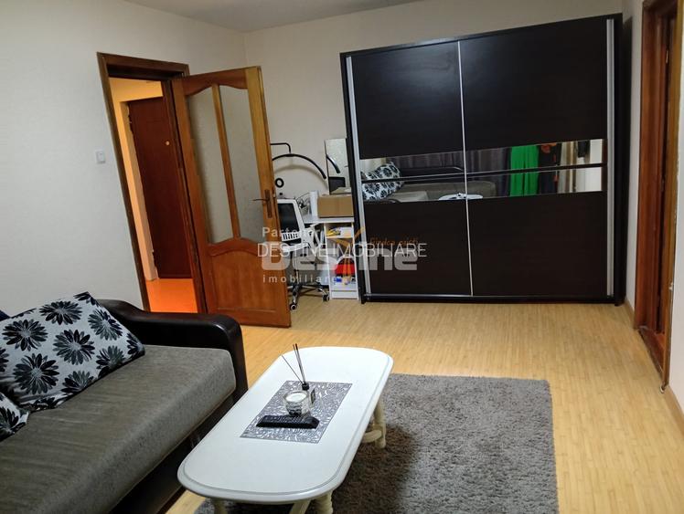 apartament 2 camere semi-decomandat, mobilat, cart. Valea Rosie - 2