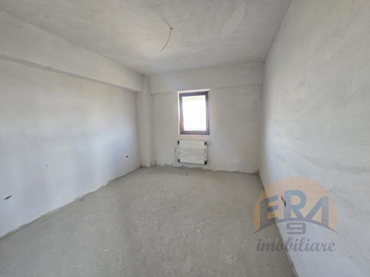 Apartament 4 camere K, bloc NOU - zona Salca - Universitatii