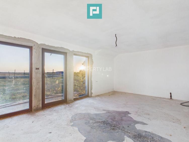 Casă individuală cu 6 camere în Sânandrei - 9