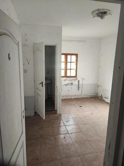 Vand teren comercial la E85 – Fostul Complex Roata Vietii