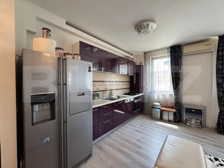 Apartament de vanzare, cu 3 camere, modern, 75 mp, parcare, zona Eroilor!