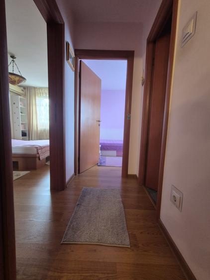 Apartament 3 cam: Drumul Taberei-Str Sibiu- cu loc de parcare