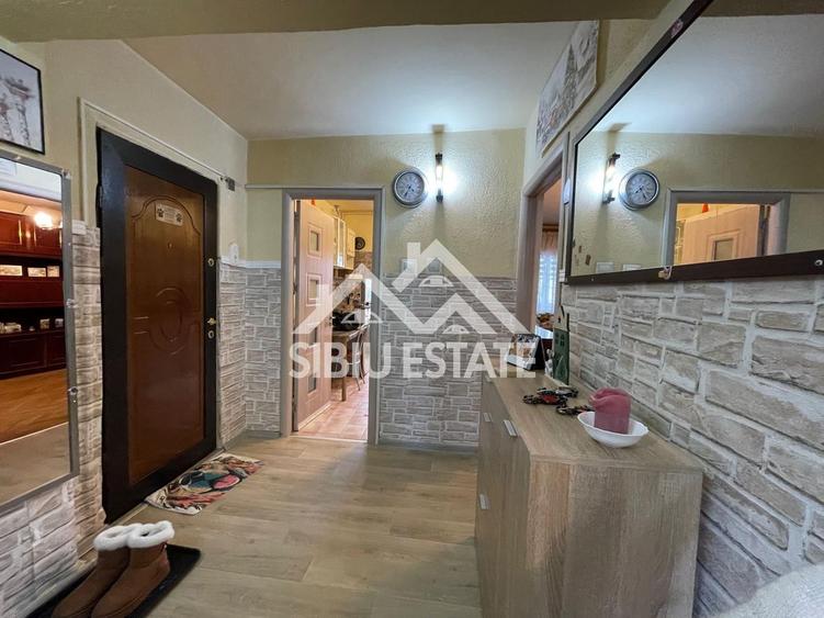 Apartament decomadat cu 3 camere, etaj 2 Cartier Valea Aurie