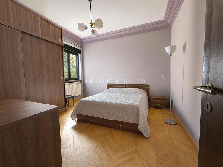 Apartament Romana, Caderea Bastiliei - 3