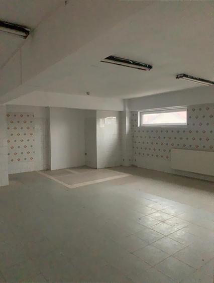 Afumati  Vanzare  Cladire  comerciala    S+P+2E +P 400 000eur