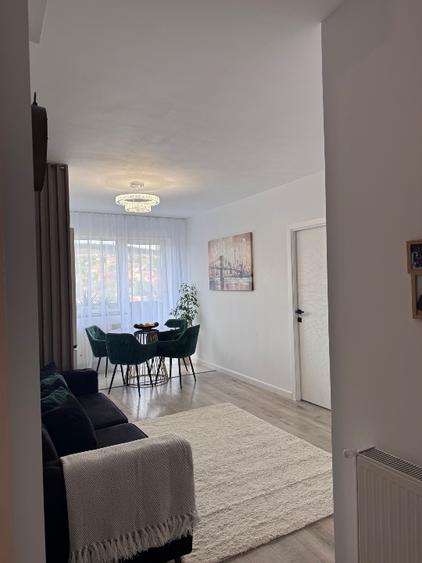 Apartament cu 2 dormitoare + living cu bucătărie open-space + 2 balcoane